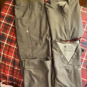 Figs scrubs set medium sizes